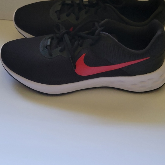 Mens Nikes New W/O Box size 11.5 - Picture 3 of 4